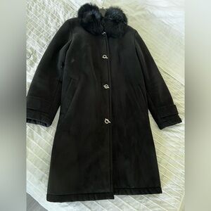 *SALE* Dana Buchman long black coat with faux fur collar